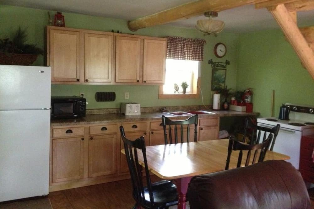 Photo of Kitchen in Melrude