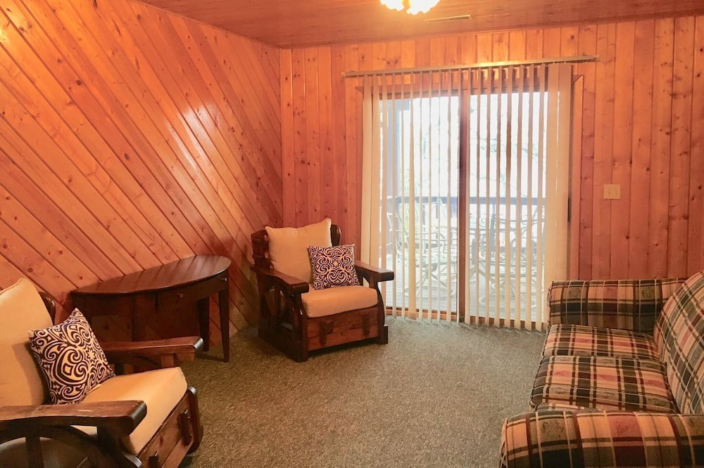 Photo of Bedroom in Girard