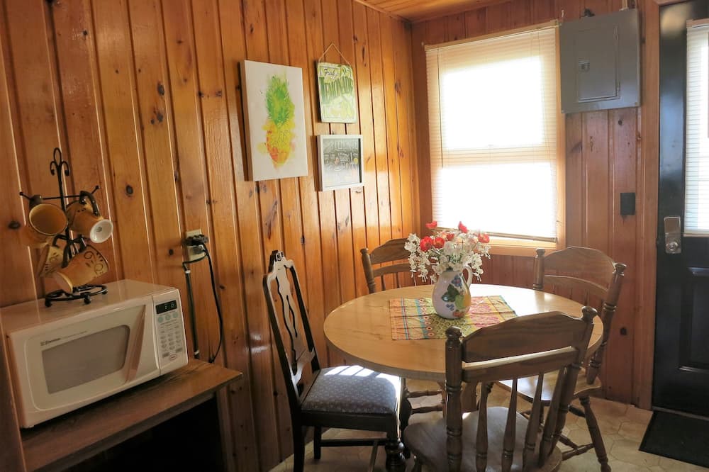 Photo of Bedroom in Girard