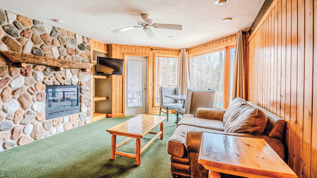 Photo of Livingroom in Two Harbors