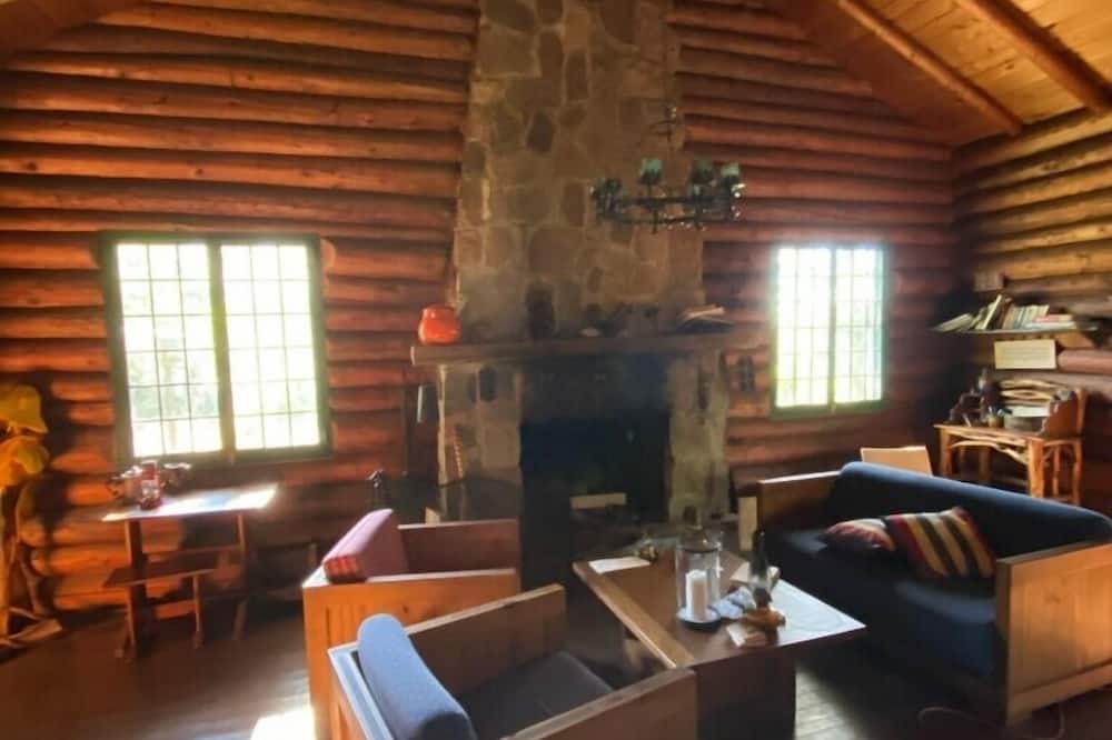 Photo of Livingroom in Tower
