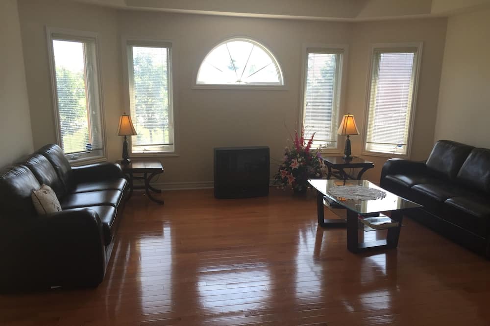 Photo of Bedroom in Meadowvale Village