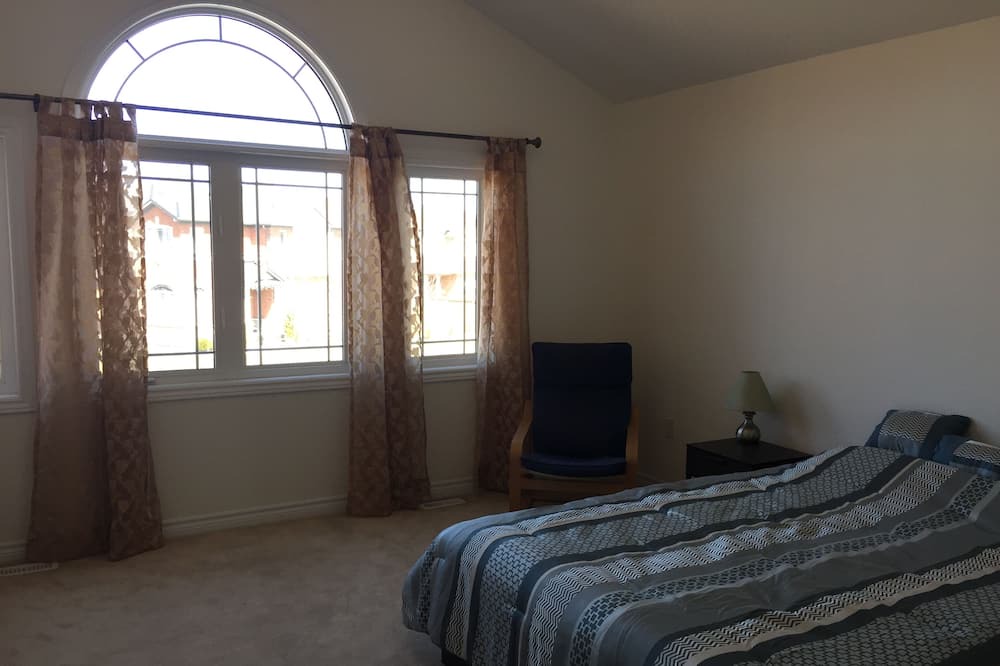 Photo of Bedroom in Meadowvale Village