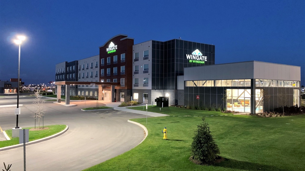 Photo of Outdoor in Ottawa Division