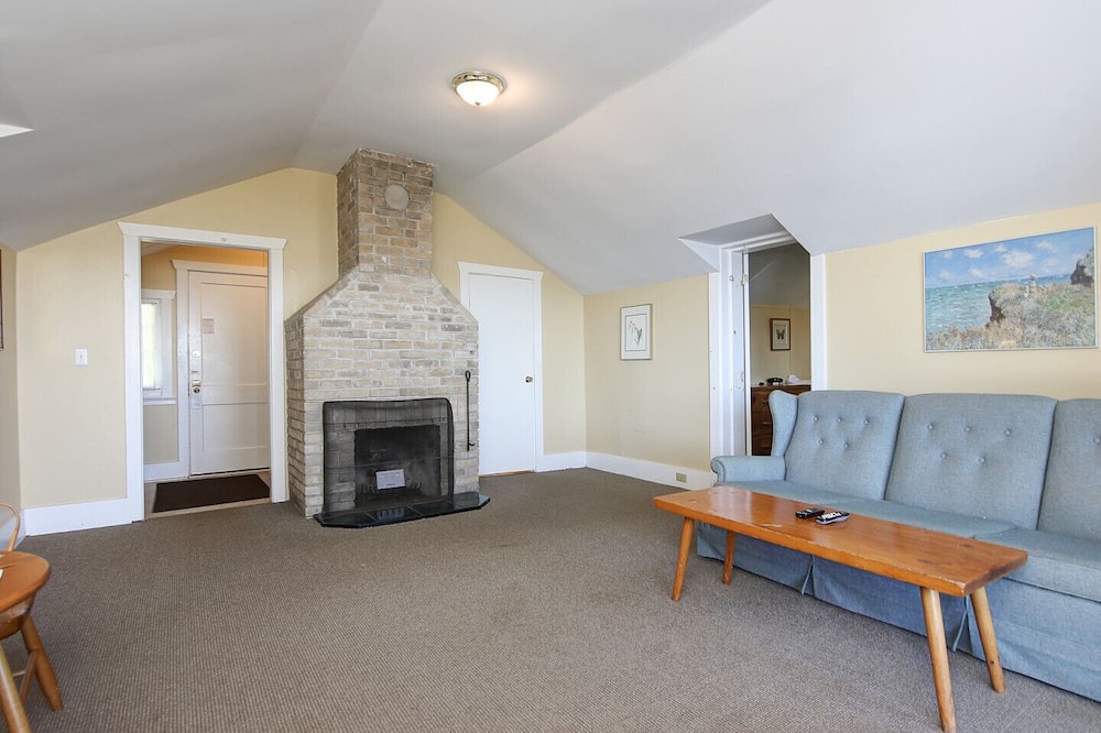 Photo of Livingroom in Georgina
