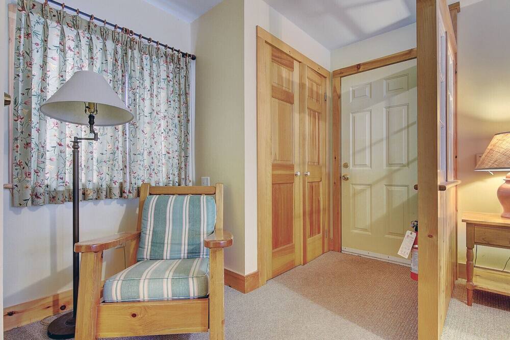 Photo of Livingroom in Georgina