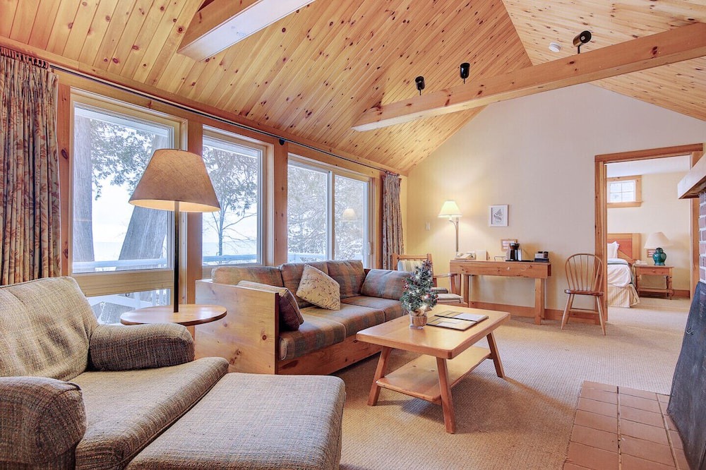 Photo of Livingroom in Georgina