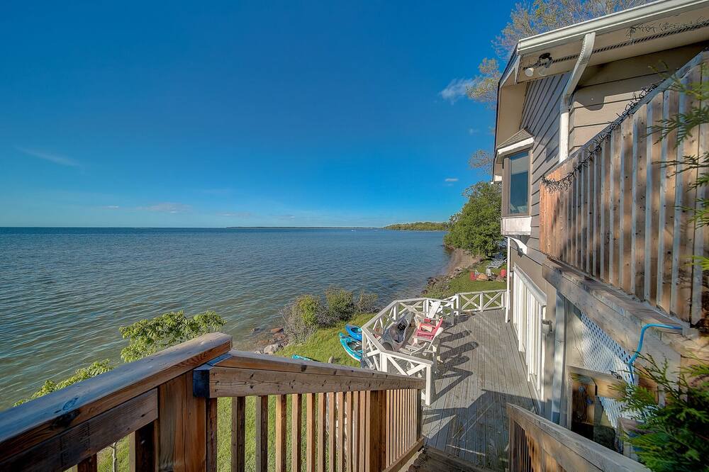 Photo of Patio Balcony in Georgina