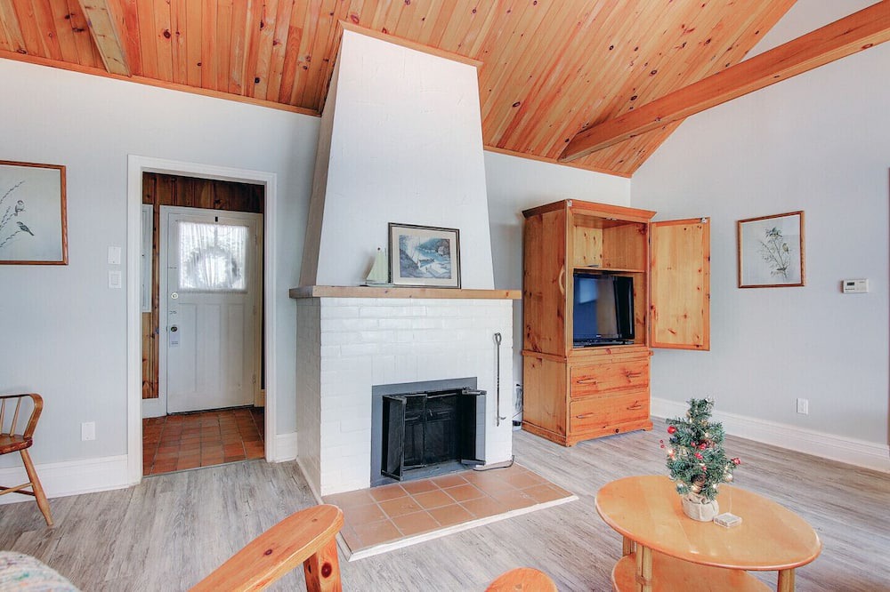 Photo of Livingroom in Georgina