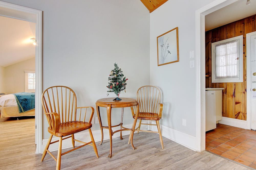 Photo of Livingroom in Georgina