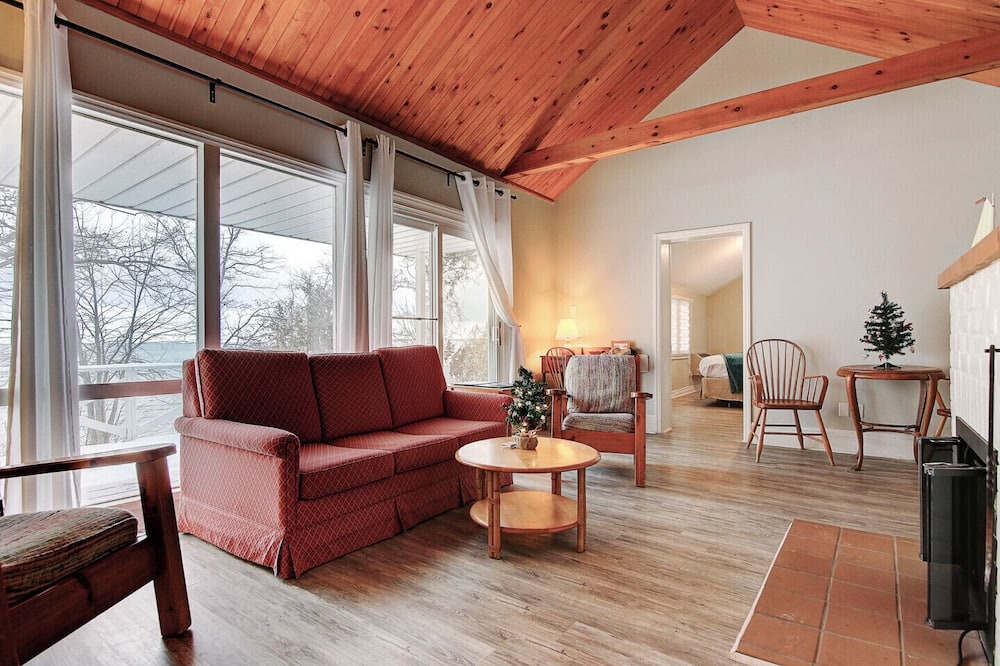 Photo of Livingroom in Georgina