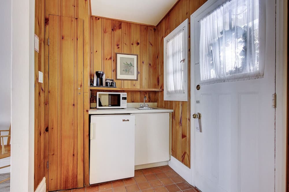 Photo of Kitchen in Georgina