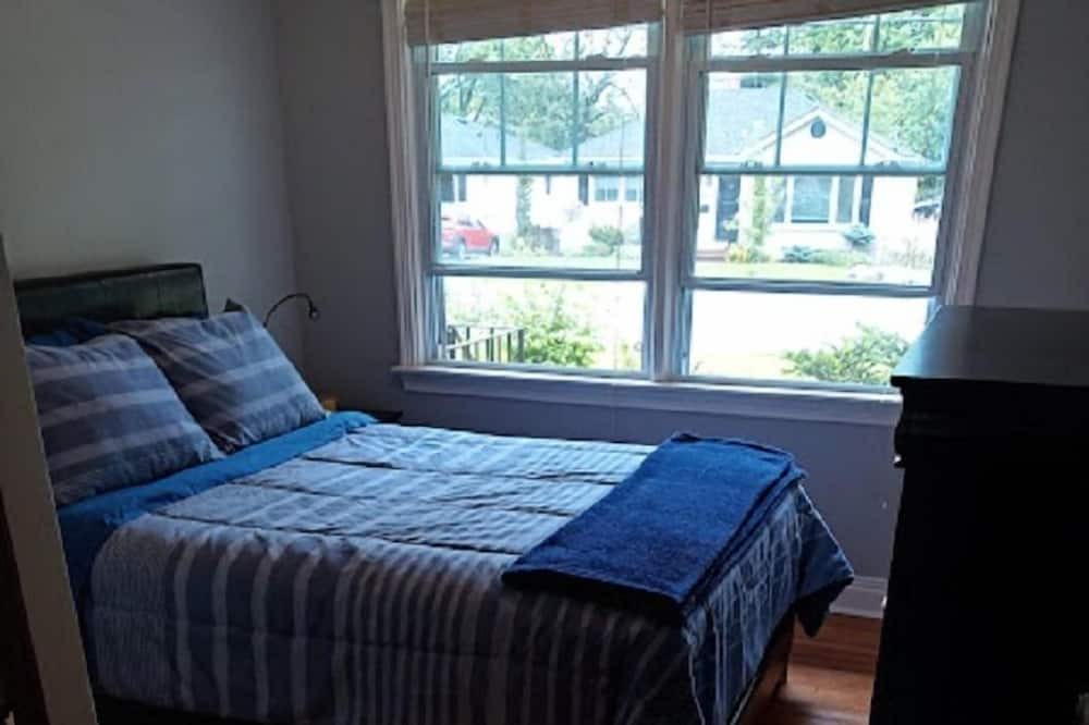 Photo of Bedroom in Kingston