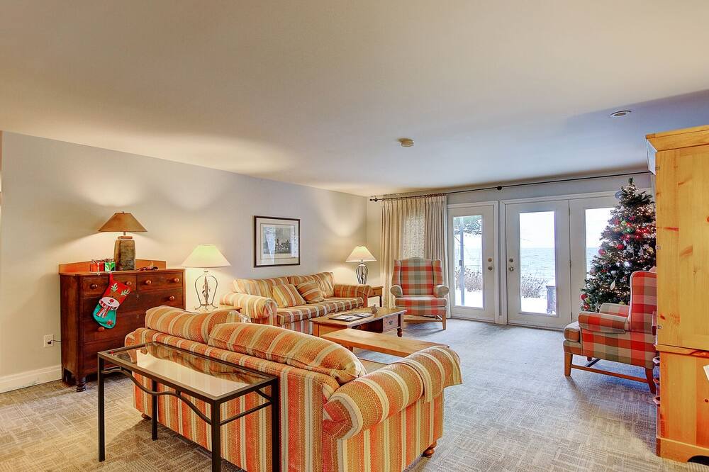 Photo of Livingroom in Georgina