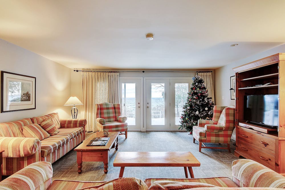 Photo of Livingroom in Georgina