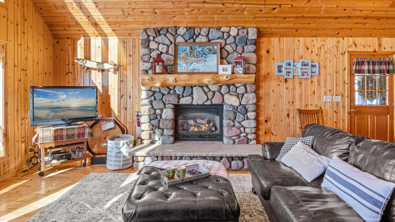 Photo of Livingroom in Emily