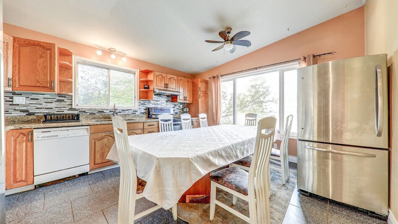 Photo of Kitchen in Janetville