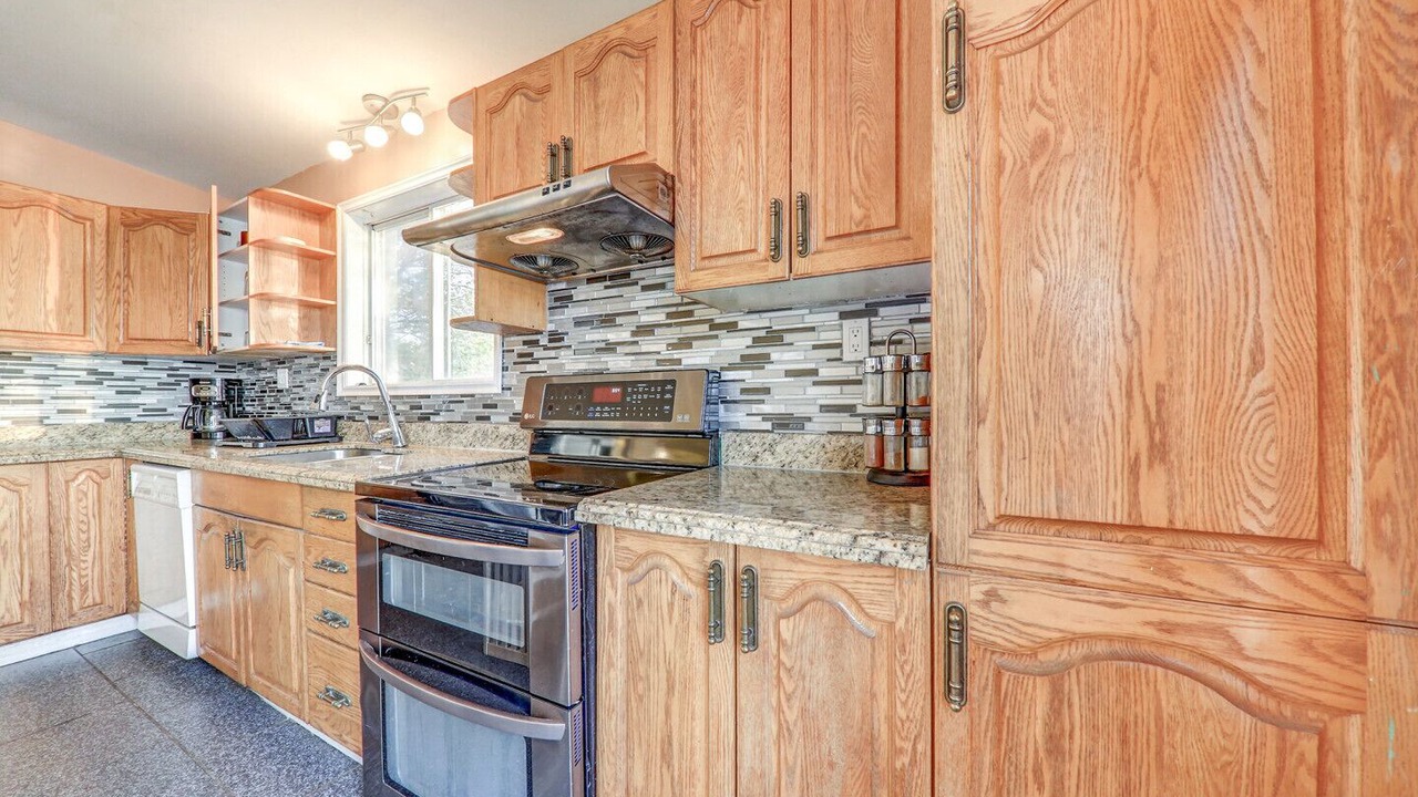 Photo of Kitchen in Janetville