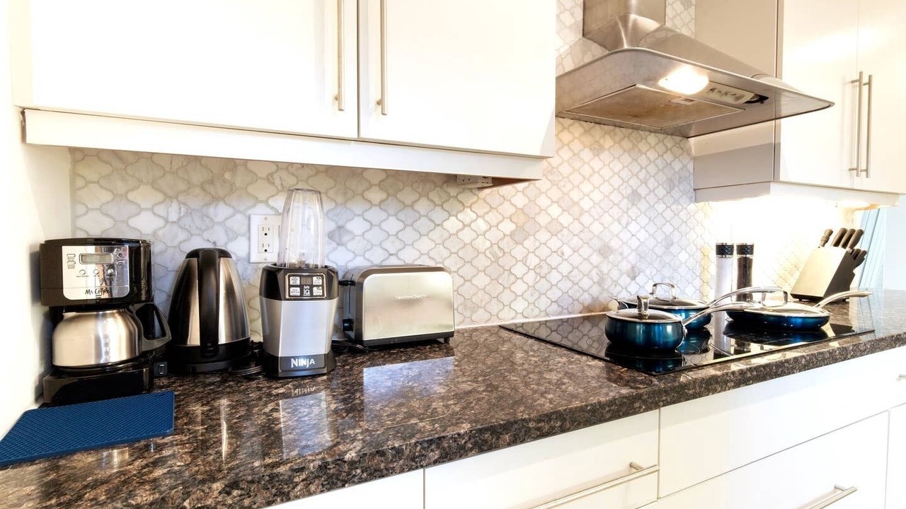 Photo of Kitchen in Bathurst Manor