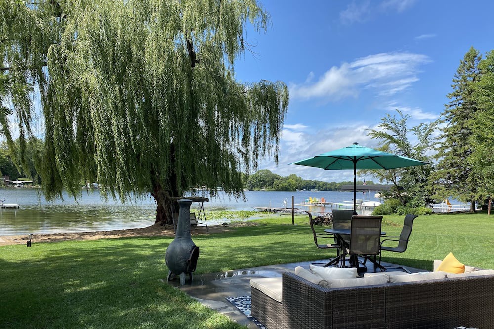 Photo of Outdoor in Maple Lake
