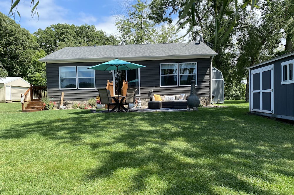 Photo of Outdoor in Maple Lake