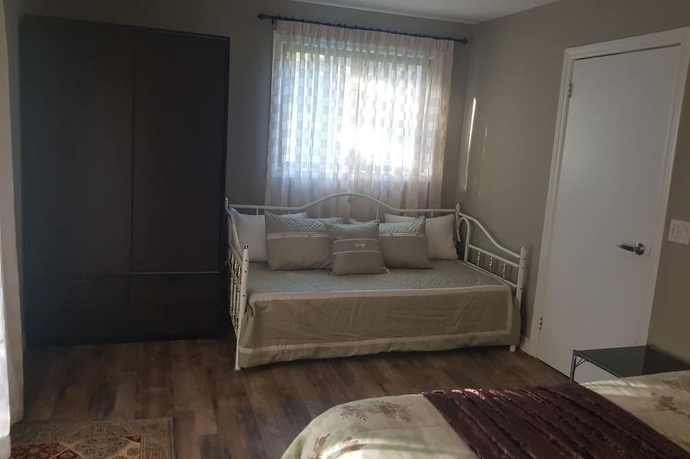 Photo of Bedroom in Balm Beach