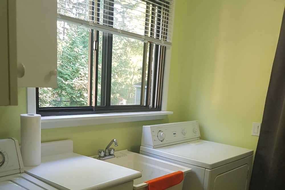 Photo of Bedroom in Balm Beach