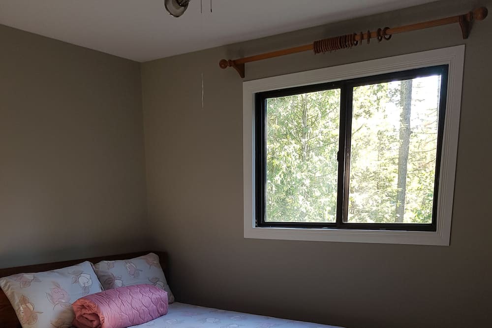 Photo of Bedroom in Balm Beach