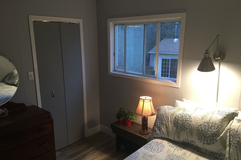 Photo of Bedroom in Alban