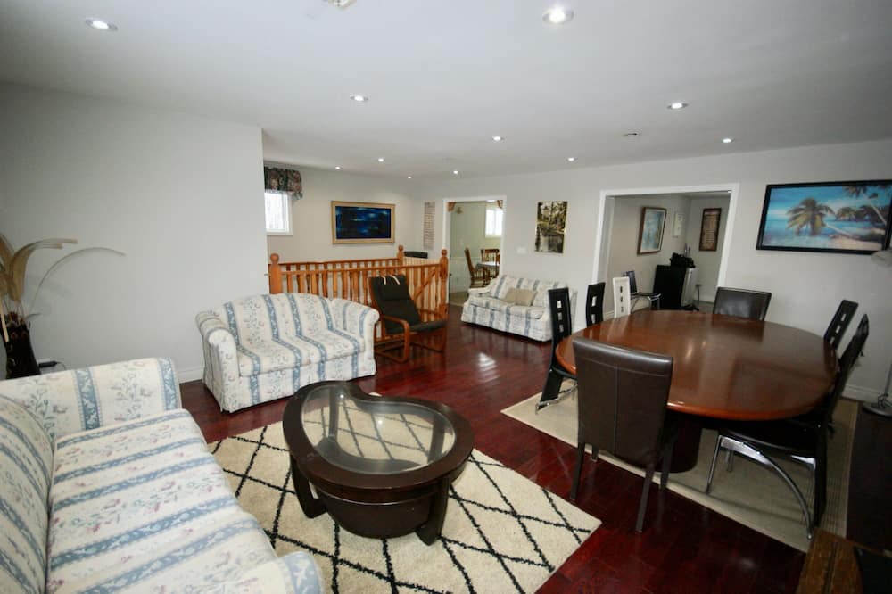 Photo of Livingroom in Kirkfield