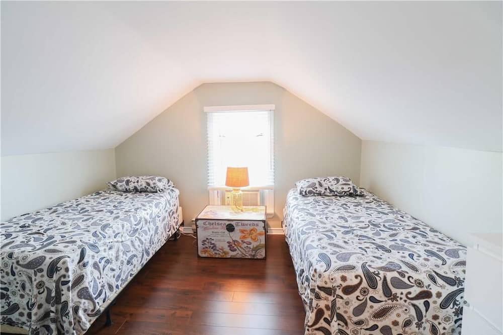 Photo of Bedroom in Port Dover