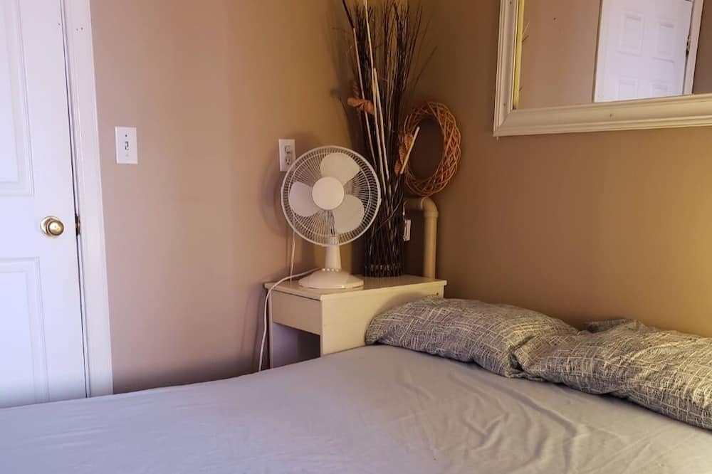 Photo of Bedroom in Belleville
