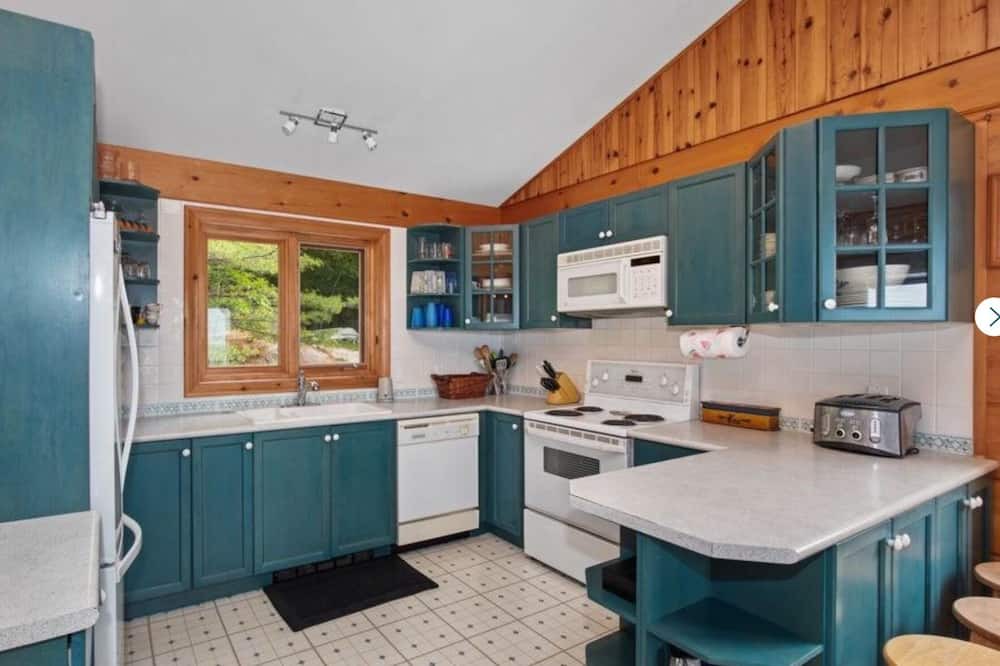 Photo of Kitchen in Carling