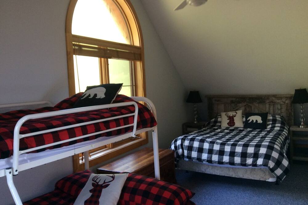 Photo of Bedroom in Carling