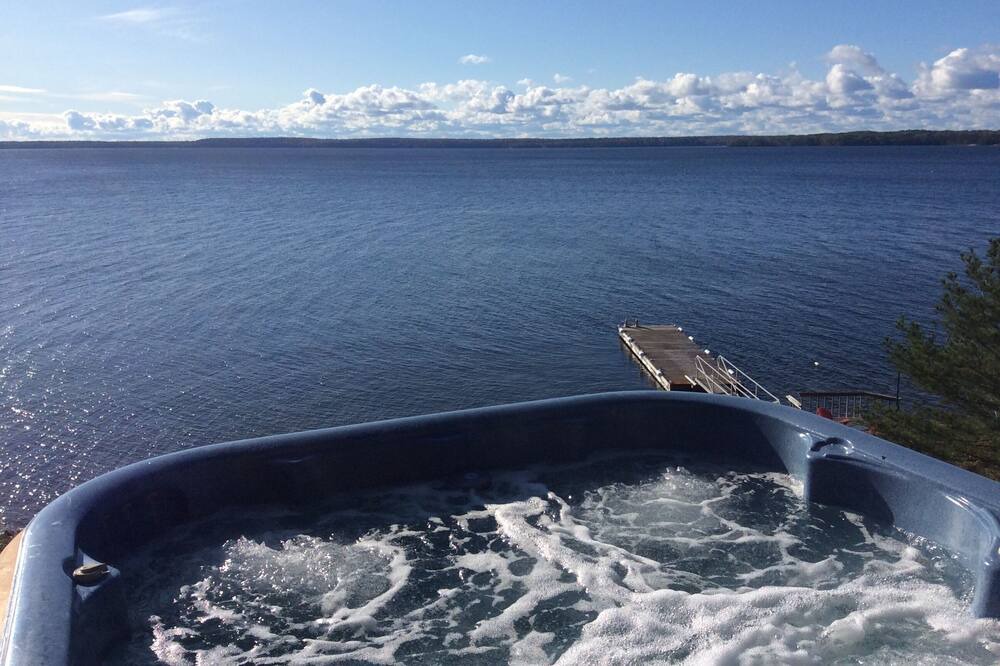 Photo of Outdoor in Carling