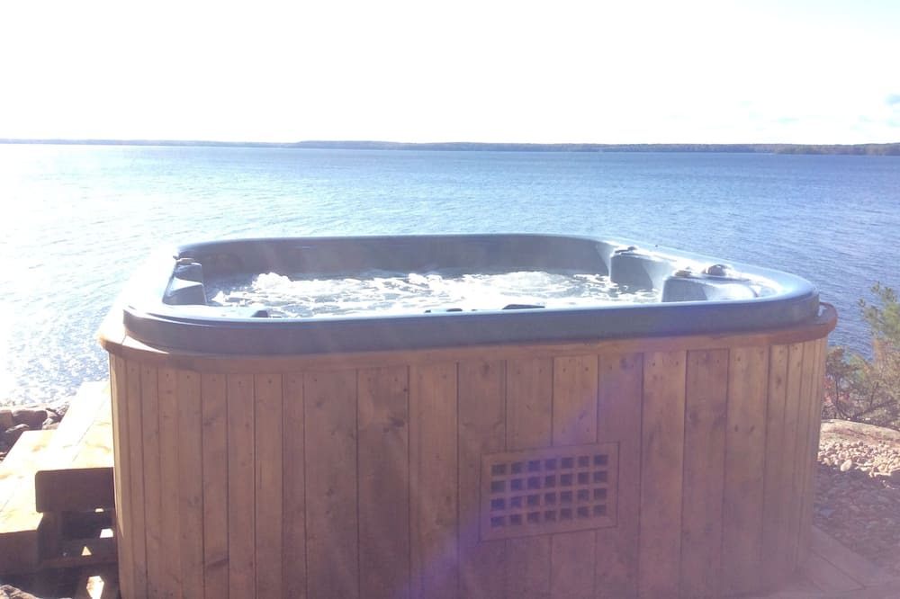 Photo of Outdoor in Carling
