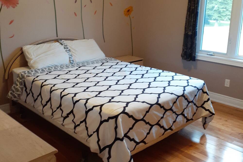 Photo of Bedroom in Niagara Falls