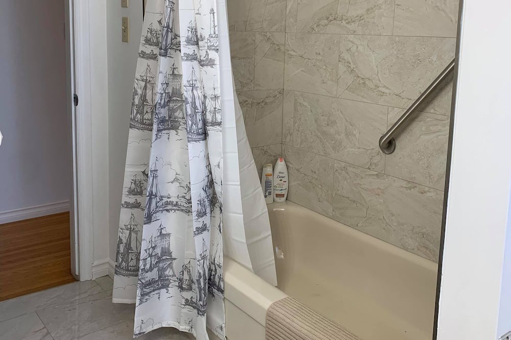 Photo of Bathroom in Grantham