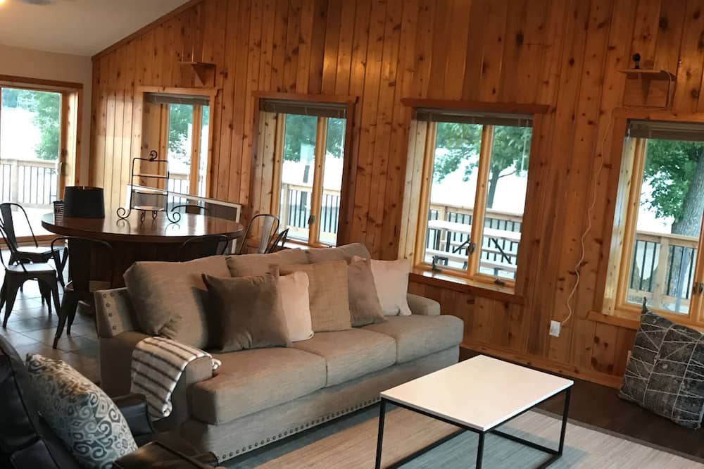 Photo of Livingroom in Prior Lake