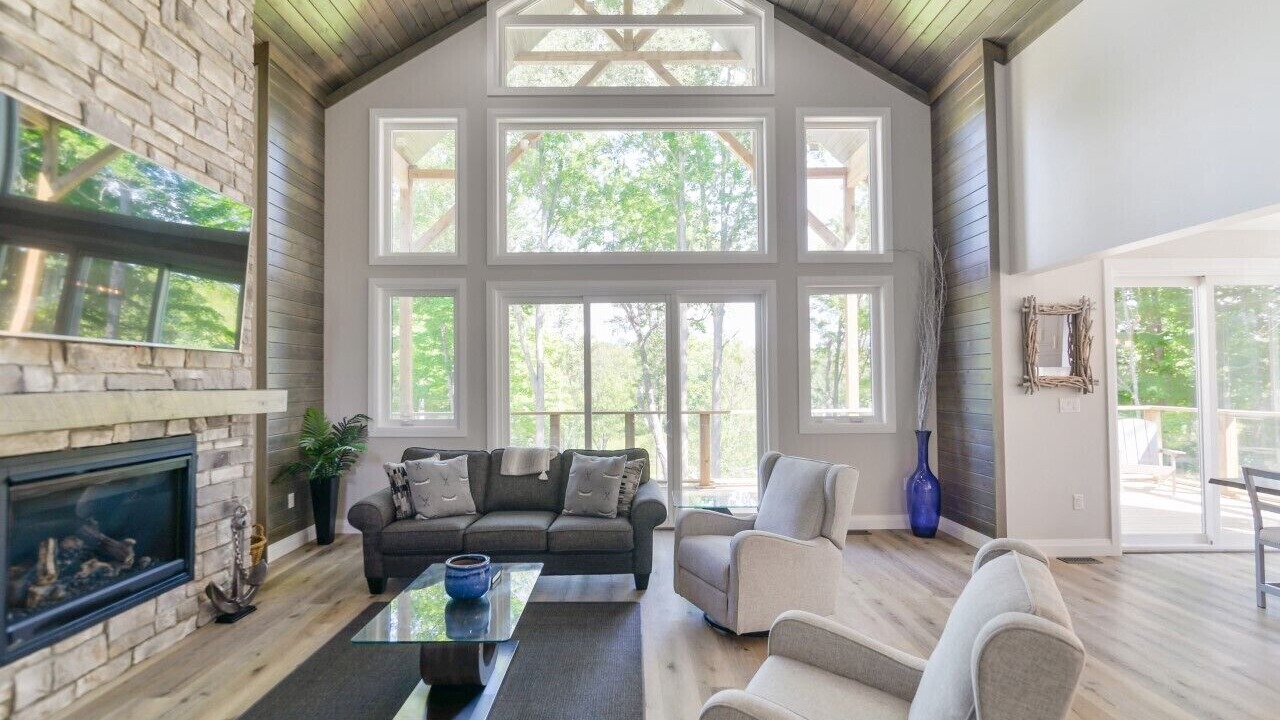 Photo of Livingroom in Centre Hastings