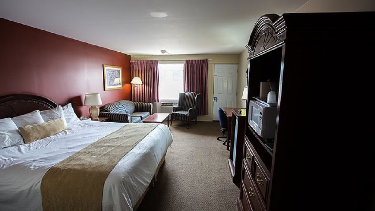 Photo of Bedroom in Chatham-Kent