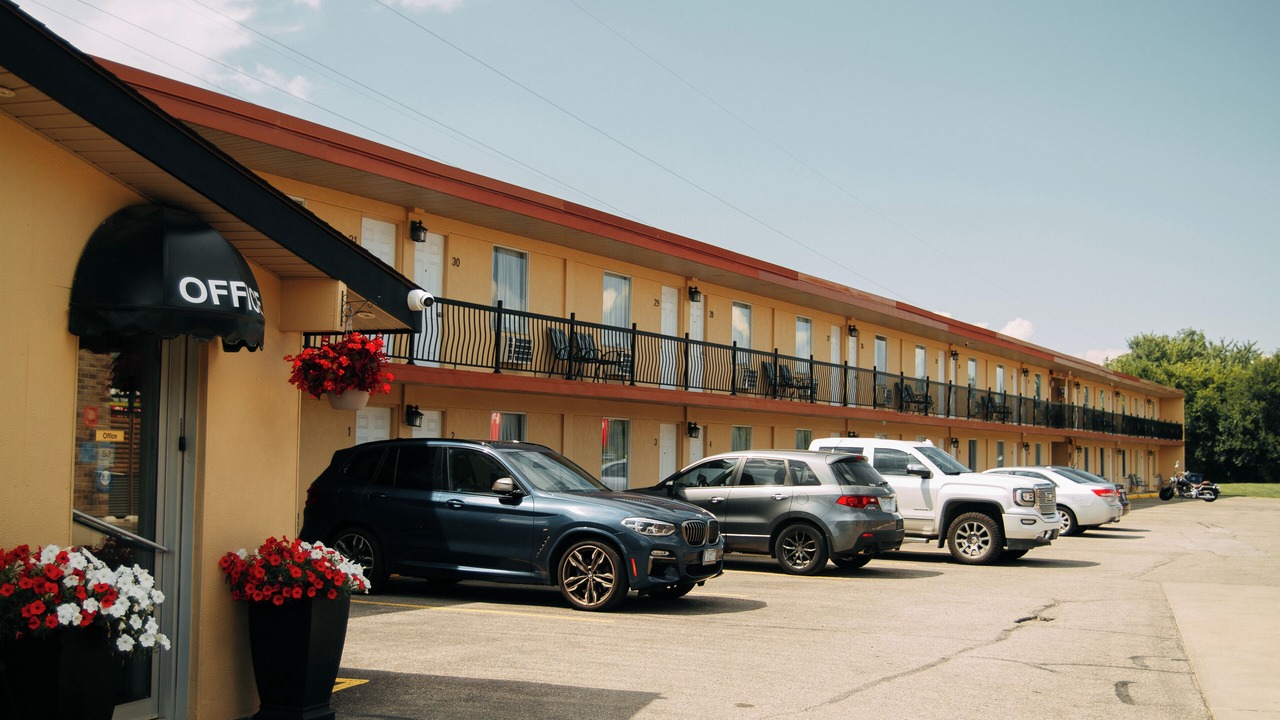 Photo of Patio Balcony in Chatham-Kent