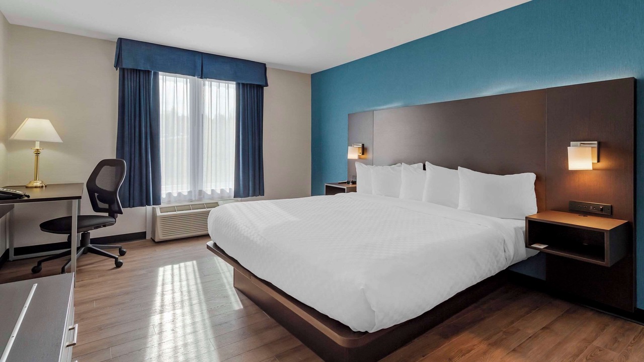 Photo of Bedroom in Industrial Park