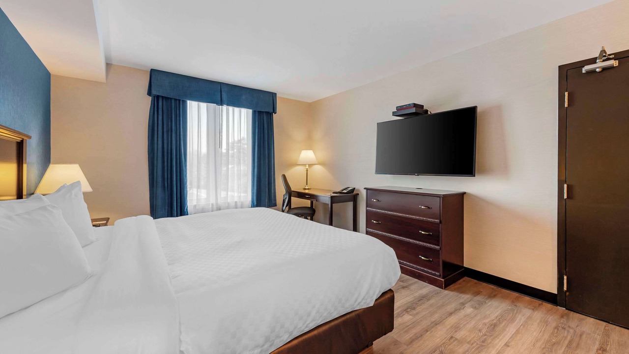 Photo of Bedroom in Industrial Park