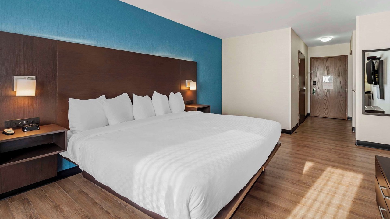 Photo of Bedroom in Industrial Park