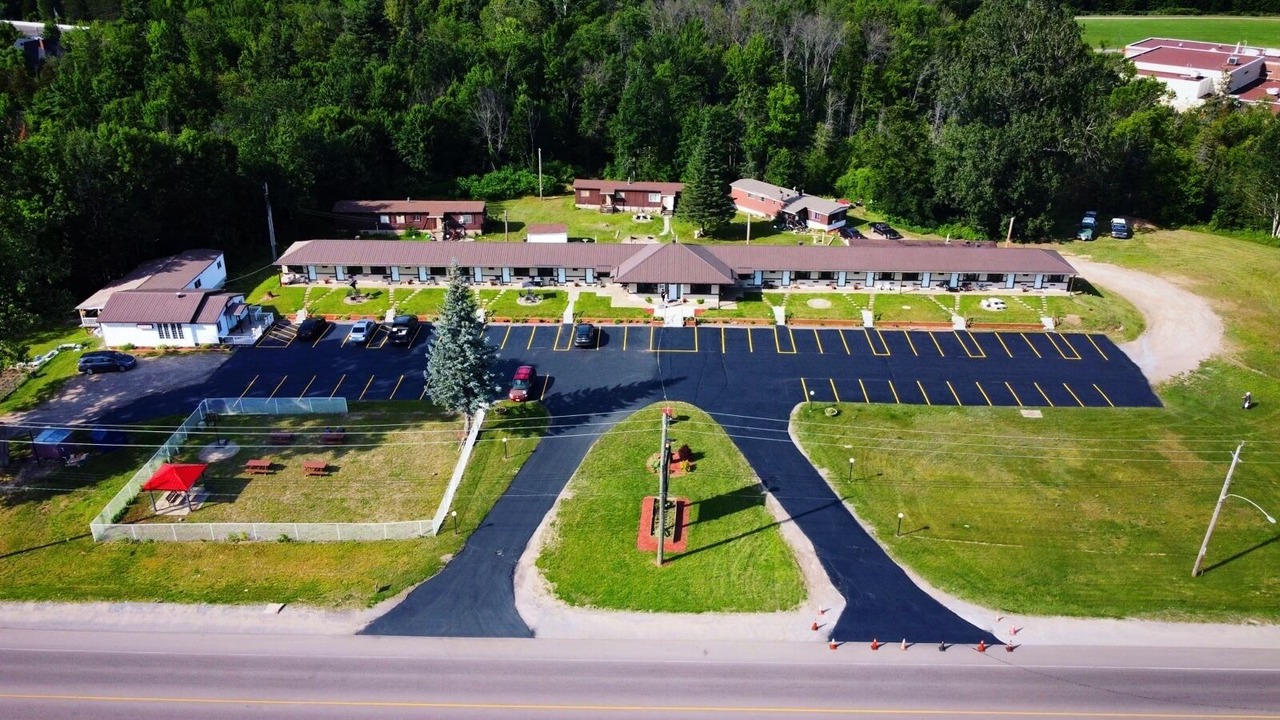 Photo of Outdoor in Pembroke