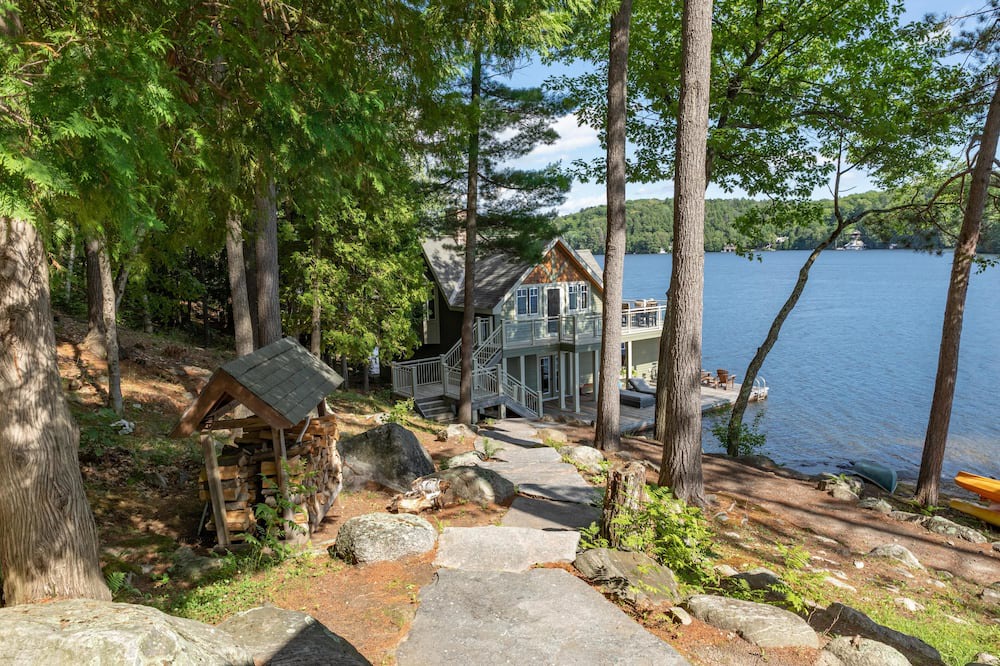 Photo of Others in Rosseau