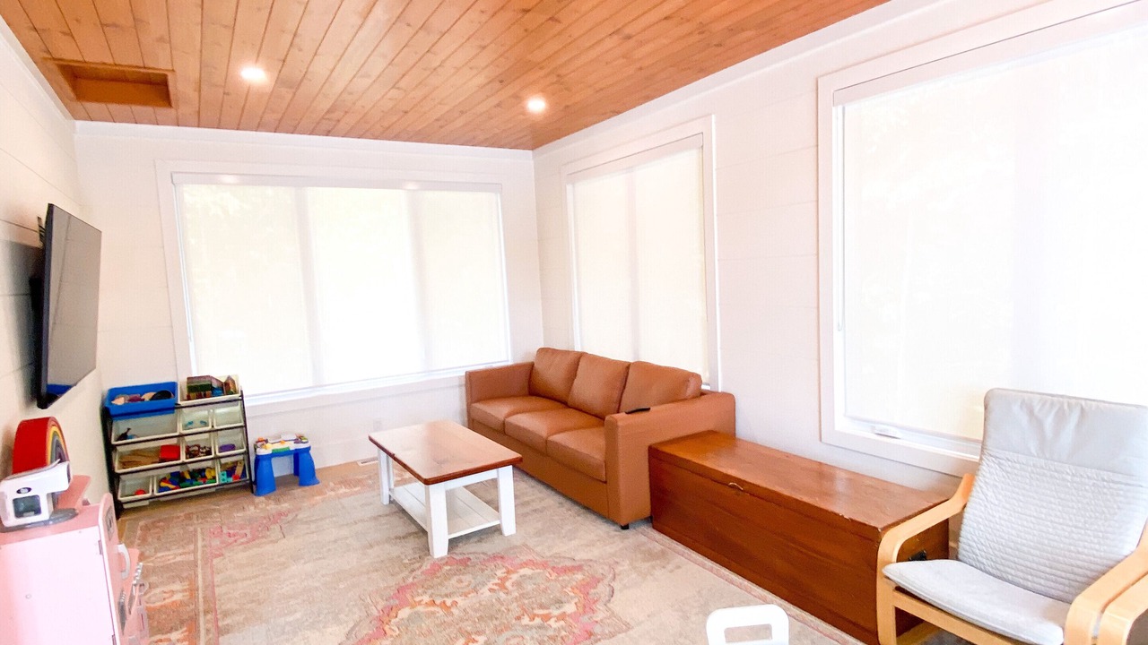 Photo of Livingroom in Bracebridge