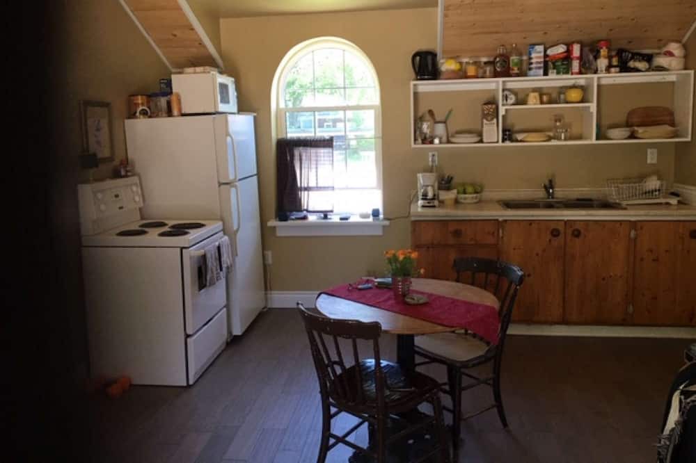 Photo of Kitchen in Port Albert