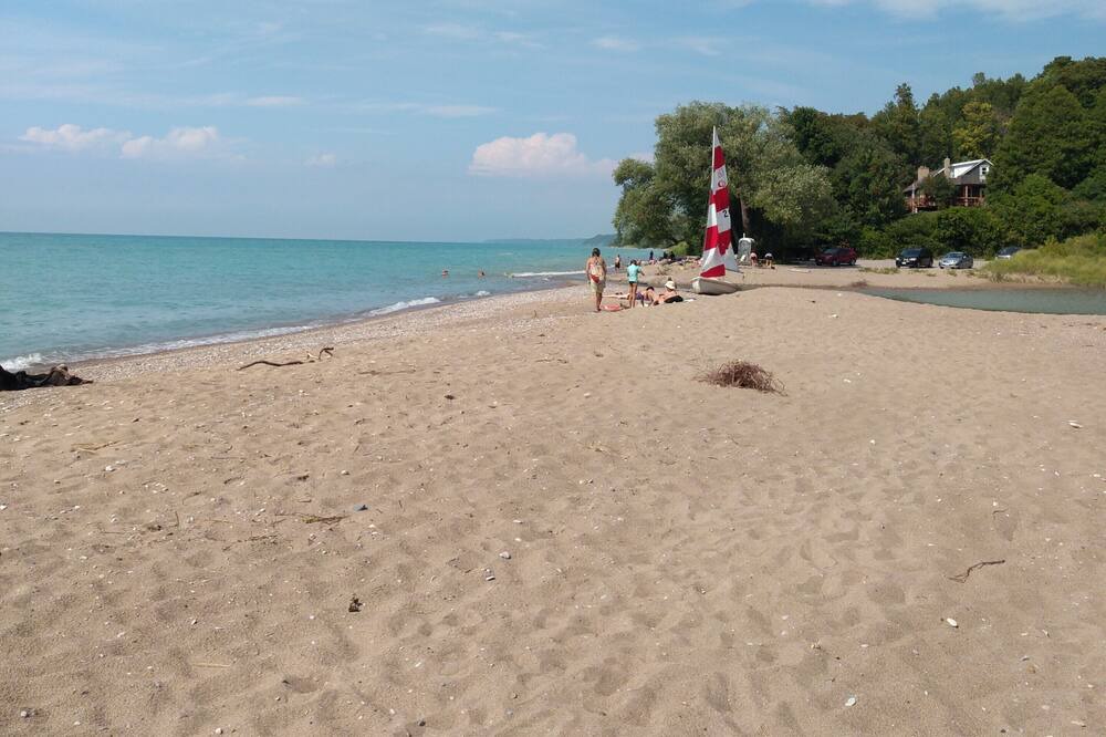 Photo of Others in Port Albert